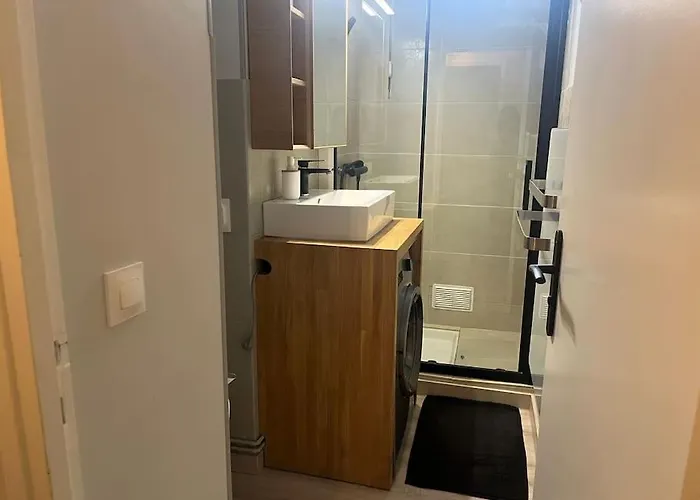 Le - Parking & Balcon